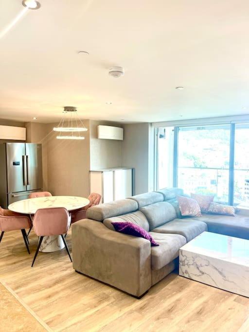 Ocean Village High Floor Luxury Modern Apartment 直布罗陀 外观 照片
