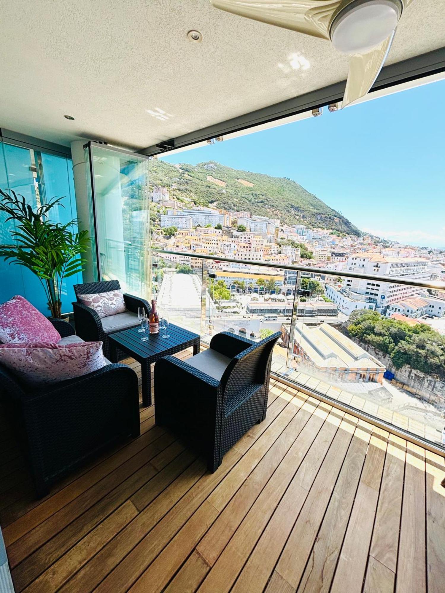 Ocean Village High Floor Luxury Modern Apartment 直布罗陀 外观 照片