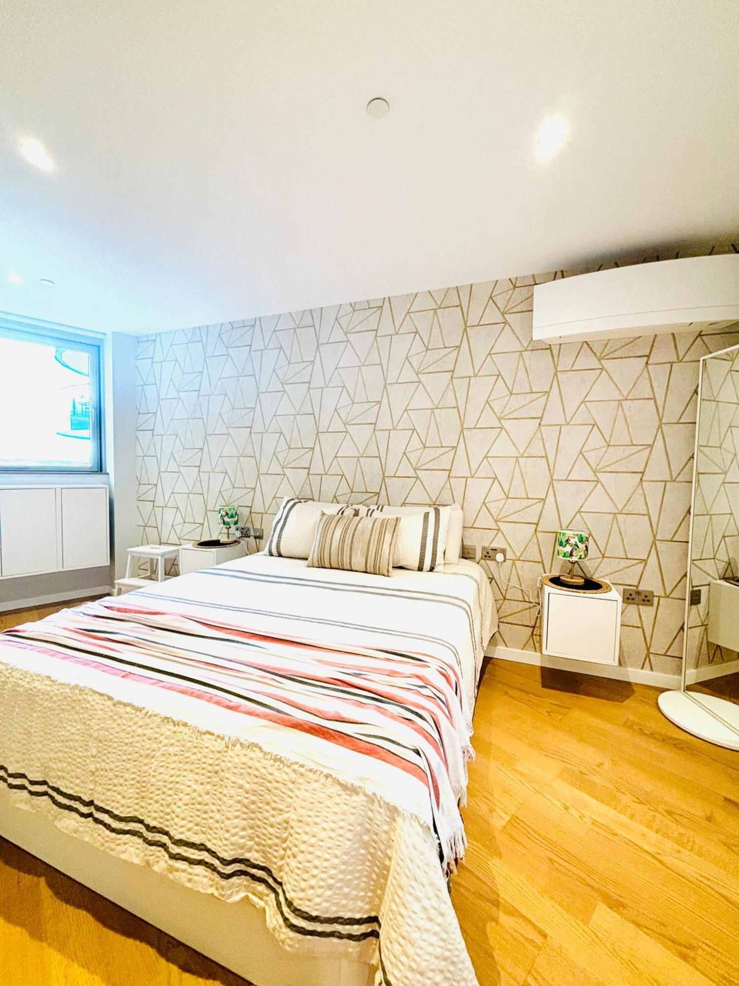 Ocean Village High Floor Luxury Modern Apartment 直布罗陀 外观 照片