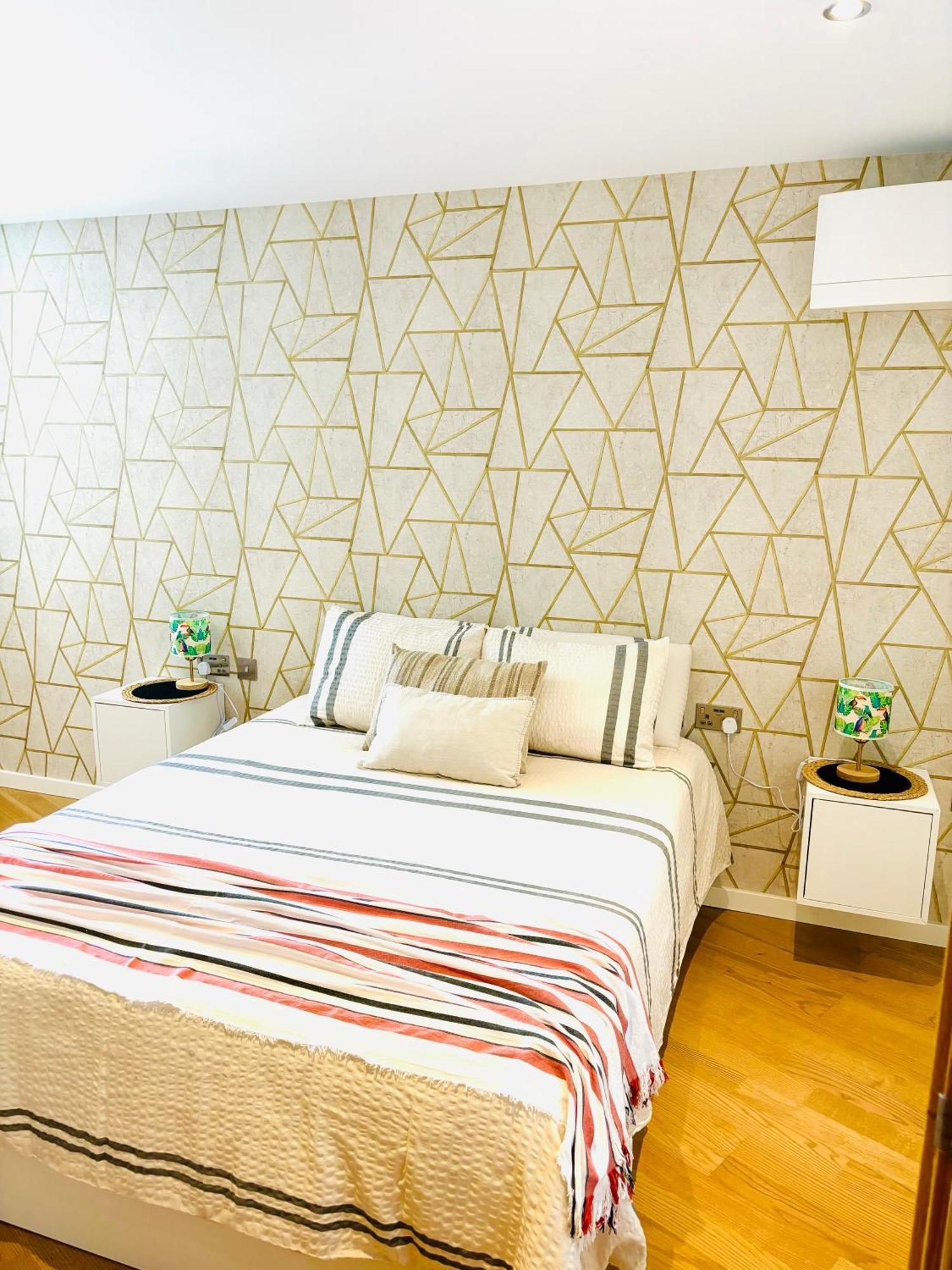 Ocean Village High Floor Luxury Modern Apartment 直布罗陀 外观 照片
